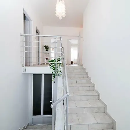 Apartment Ruzica *